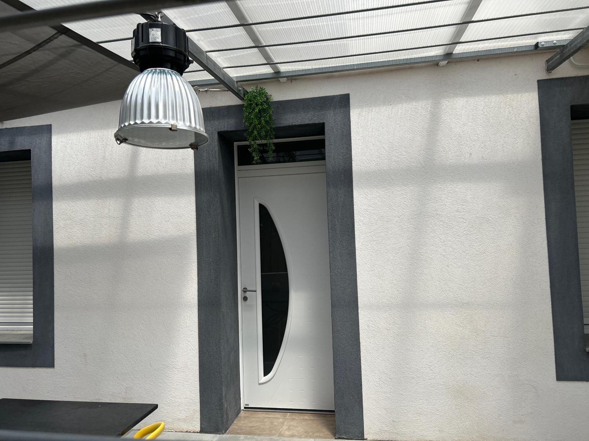 히에레 Aux 3 Domaines T2 Avec Terrasse 아파트 외부 사진